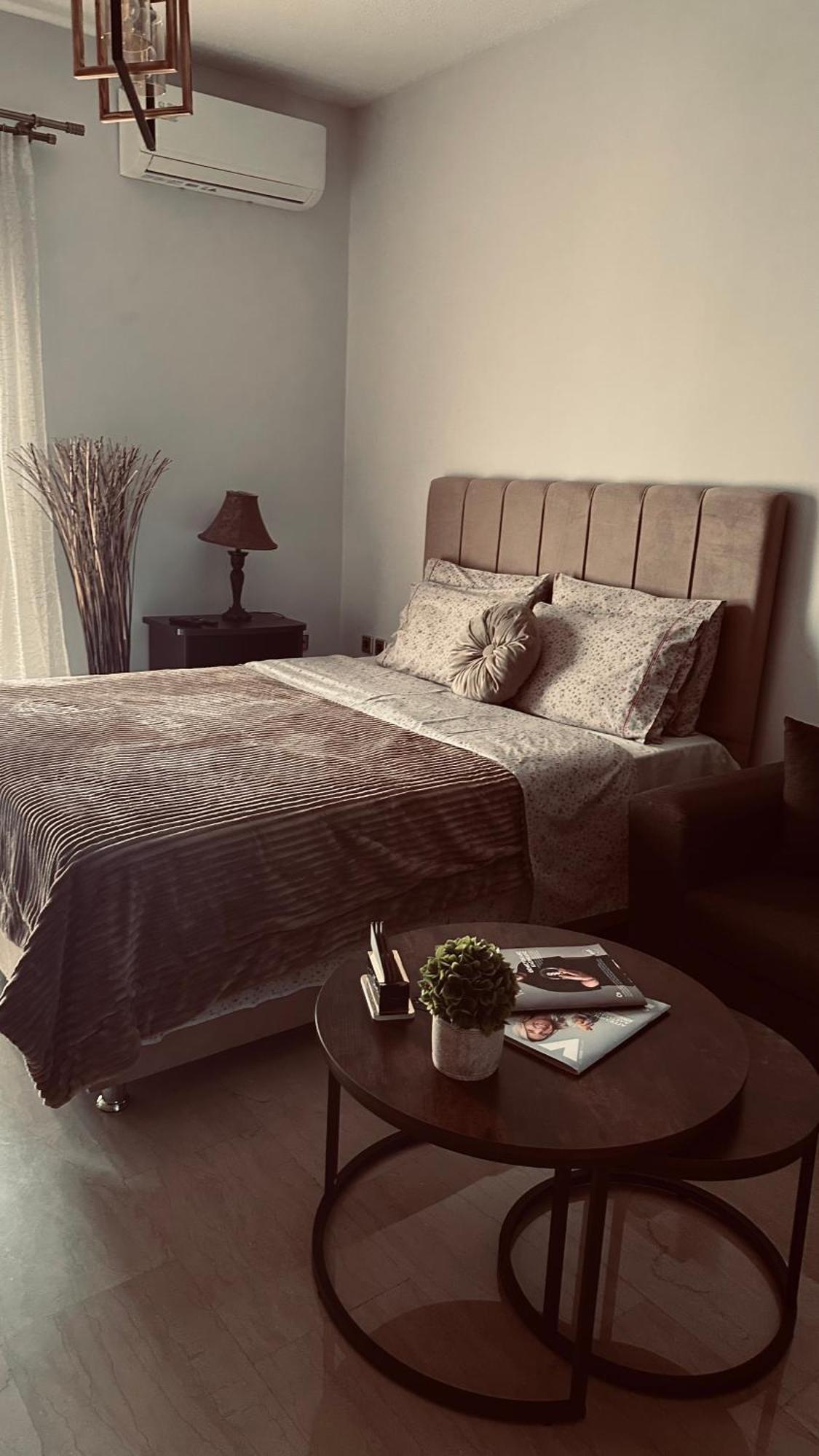 Black Flox Apartment Drama Bagian luar foto